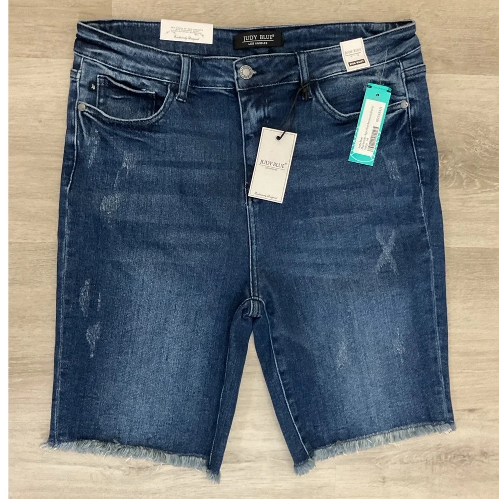 Judy Blue Womens High Waist Bermuda Shorts Distressed Dark Blue Size 32 NEW